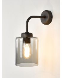 Rustikale Wandleuchte Mit Geräuchertem Glas